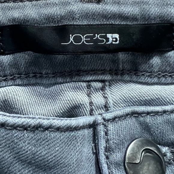 Joe's Jeans gray skinny ankle jeans size 27. - Picture 3 of 5